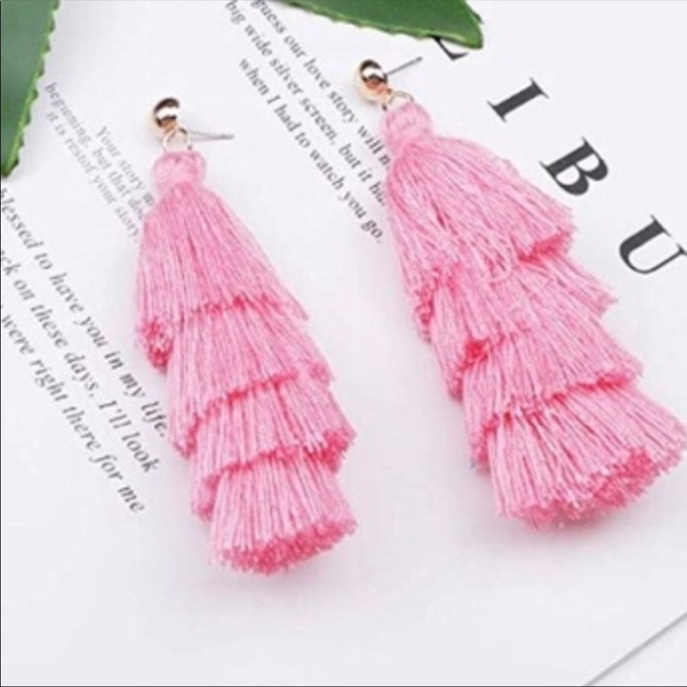โ๏ธ 3/$15 ๐ Pink Tiered Tassel Fringe Gold Stud Earrings Festival Bohemian - Picture 2 of 9
